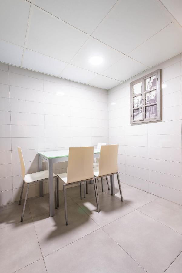 Bonita Habitacion Con Balcon Villaviciosa de Odón المظهر الخارجي الصورة
