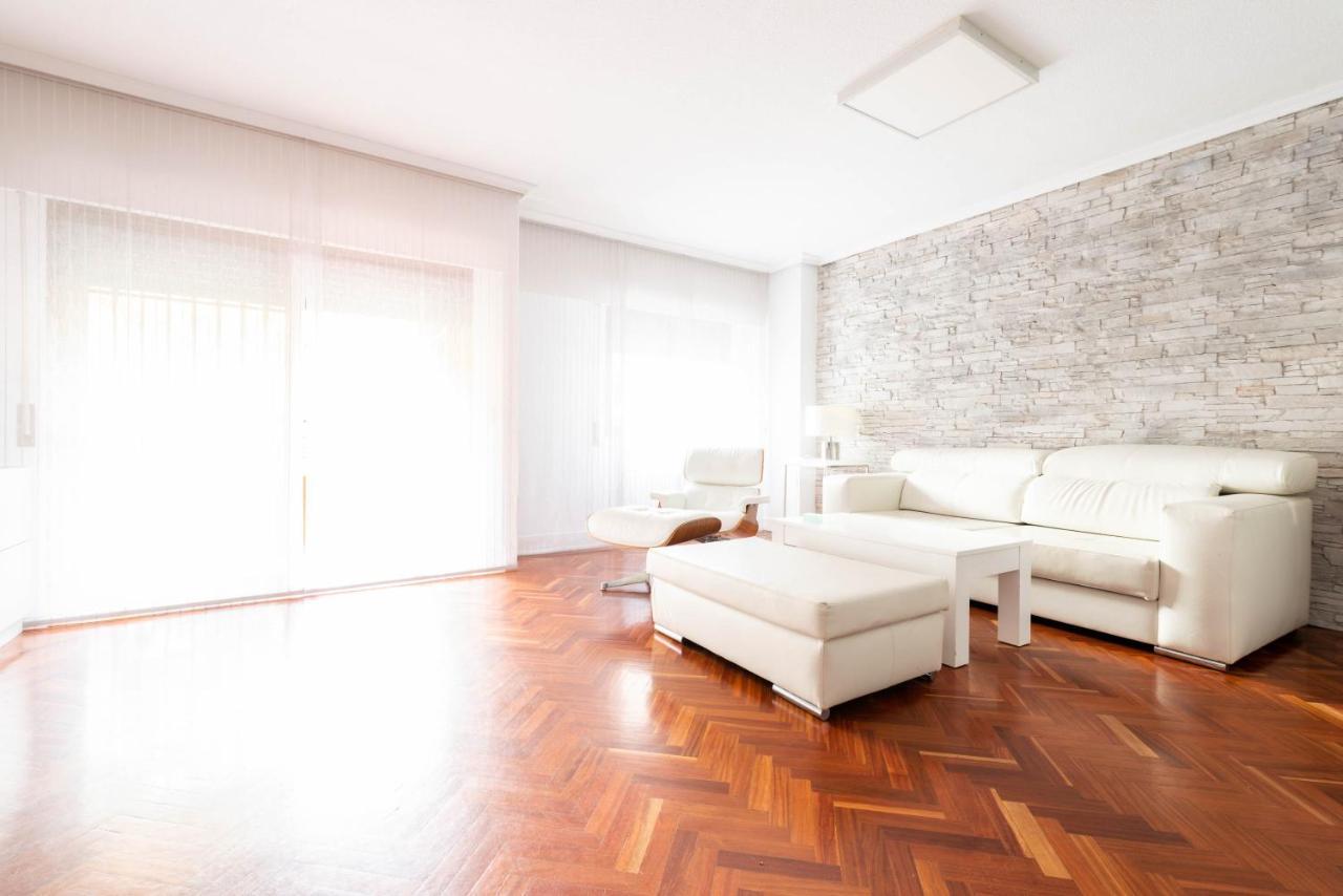 Bonita Habitacion Con Balcon Villaviciosa de Odón المظهر الخارجي الصورة