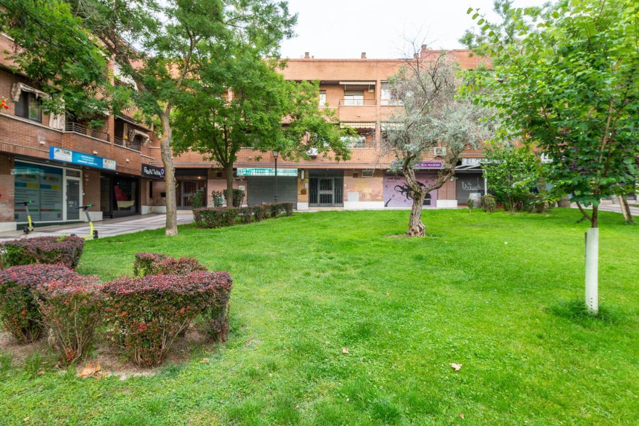 Bonita Habitacion Con Balcon Villaviciosa de Odón المظهر الخارجي الصورة